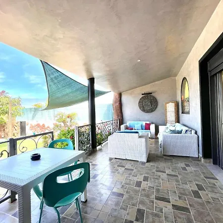 Anais Villa Callao Salvaje